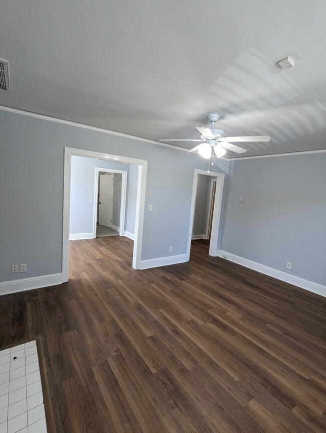 Building Photo - 3 Brantwood Dr