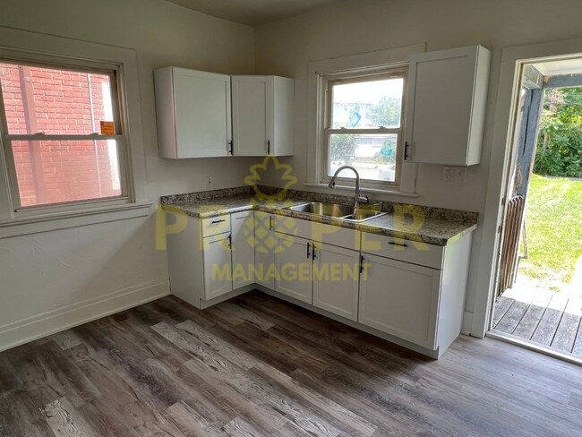 Foto del edificio - 3 bedrooms 1 bathroom house for rent in Da...