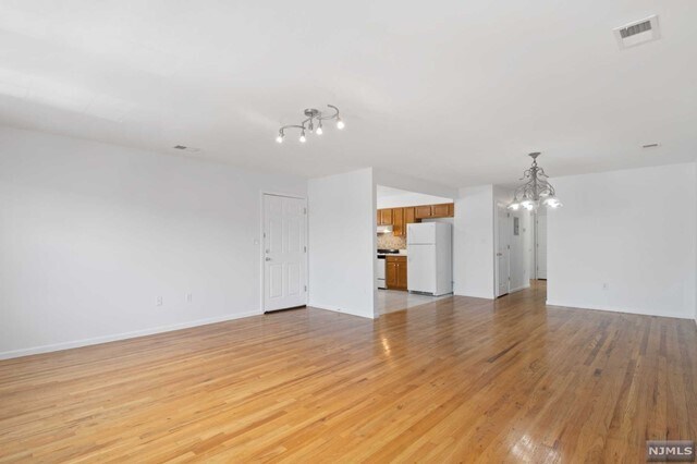 Building Photo - 184 Hillside Ave