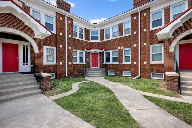Foto del edificio - 727 Culbertson Dr