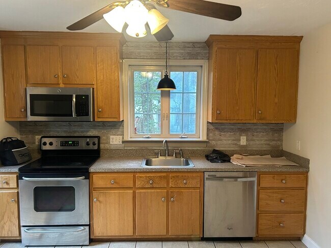 Foto del edificio - 31 Wellington St