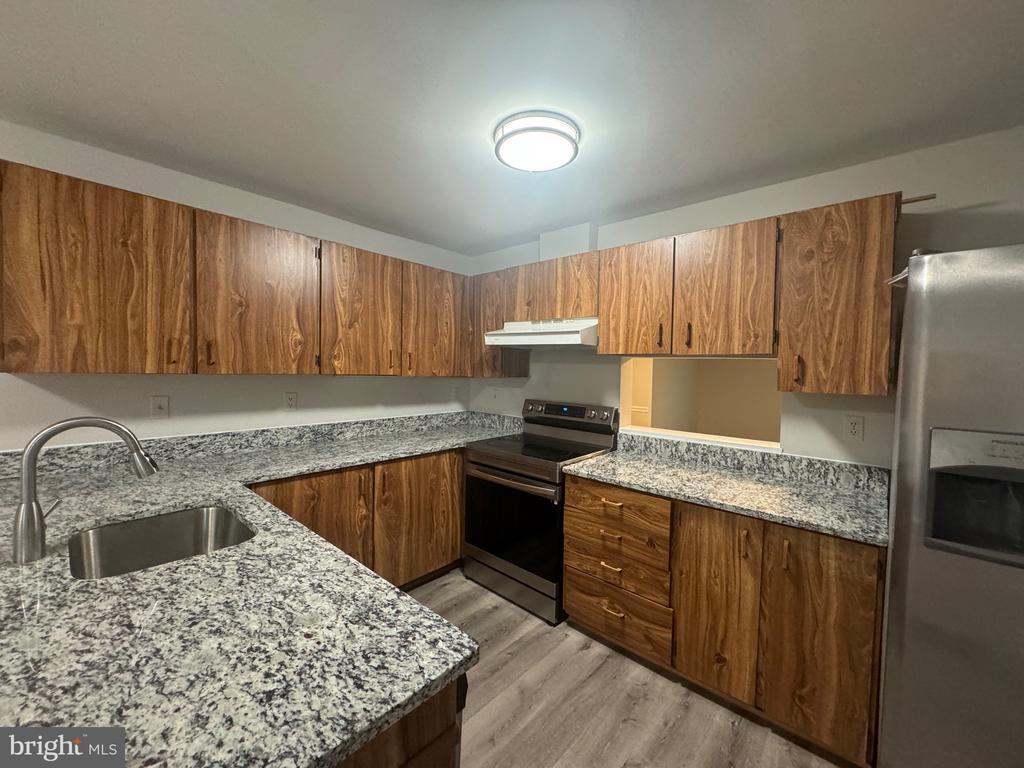 Foto principal - 9728 Summer Park Ct