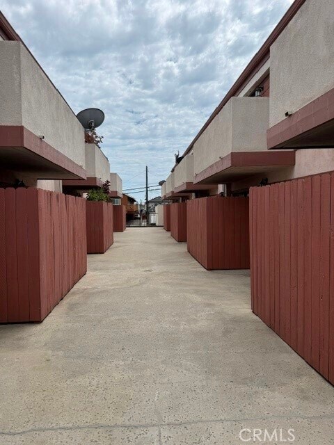 Foto del edificio - 1835 W 145th St