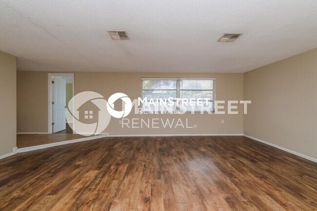 Building Photo - 3 Bedroom Pet-Friendly Home in Port Richey, FL with Main Street Renewal