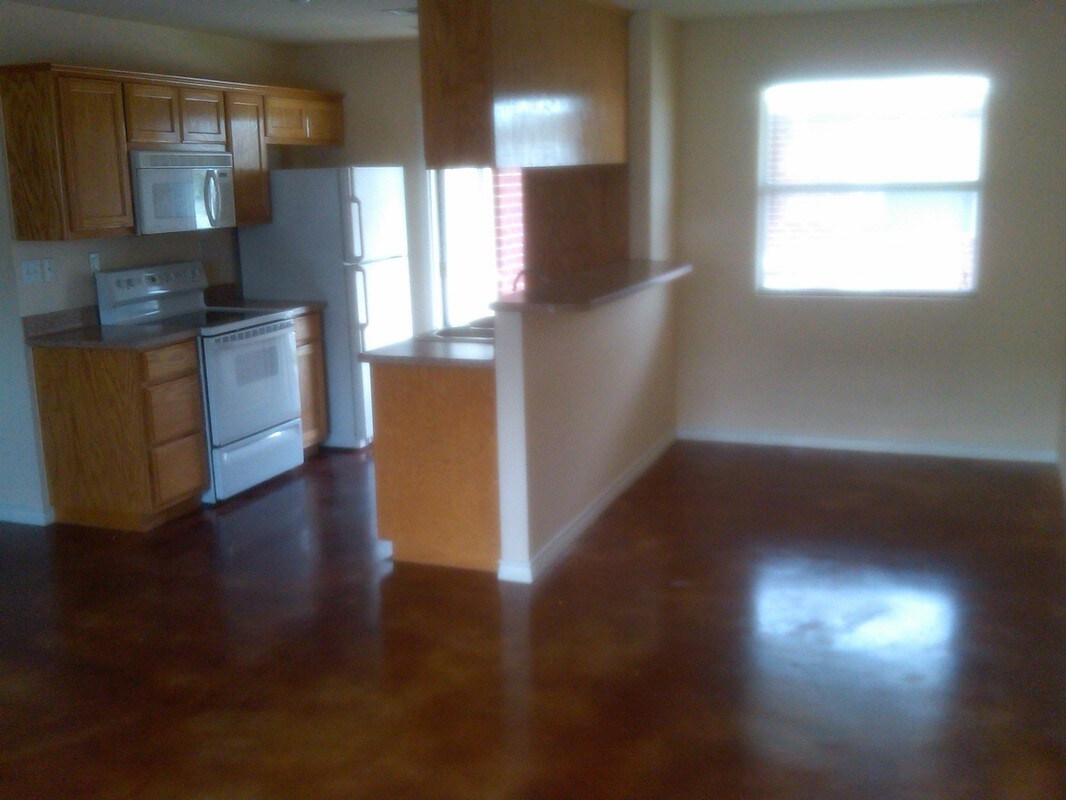 Primary Photo - 2239 Cedar Valley Dr