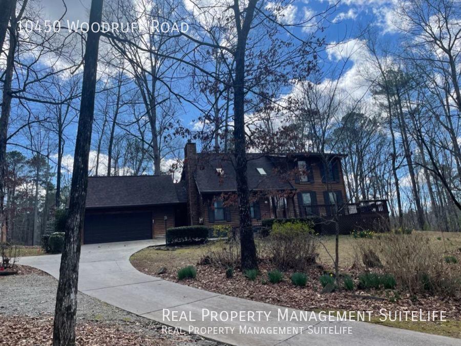 Primary Photo - One-of-a-Kind Hilltop Oasis in Chattahooch...