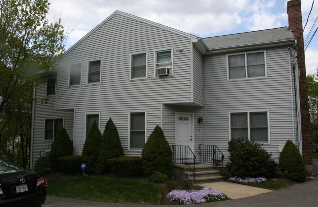 Primary Photo - 5 Westview Terrace