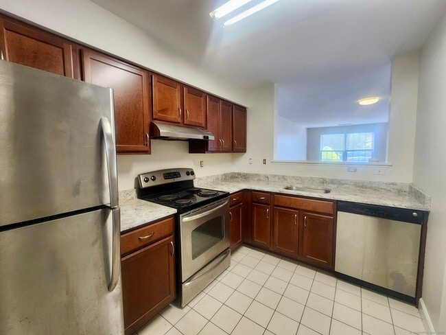 Building Photo - 49 Fairgate Dr
