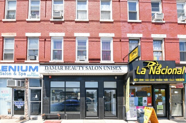 Foto del edificio - 2707 Bergenline Ave