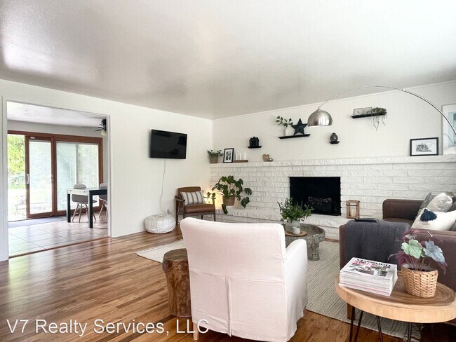 Foto del edificio - 4 br, 3 bath House - 7849 S. Nantucket Dr.