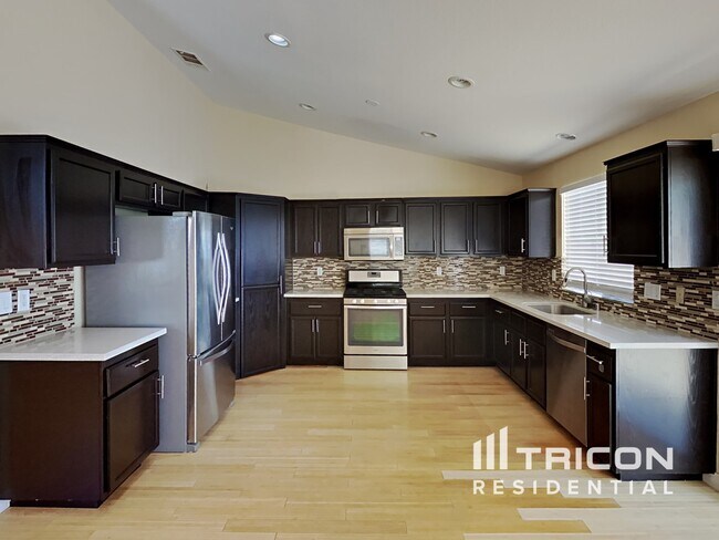 Building Photo - 1166 Picked Petal Court Henderson NV