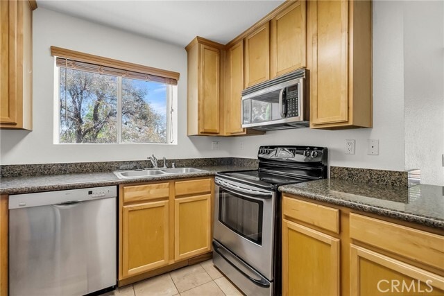 Building Photo - 2275 Del Mar Way