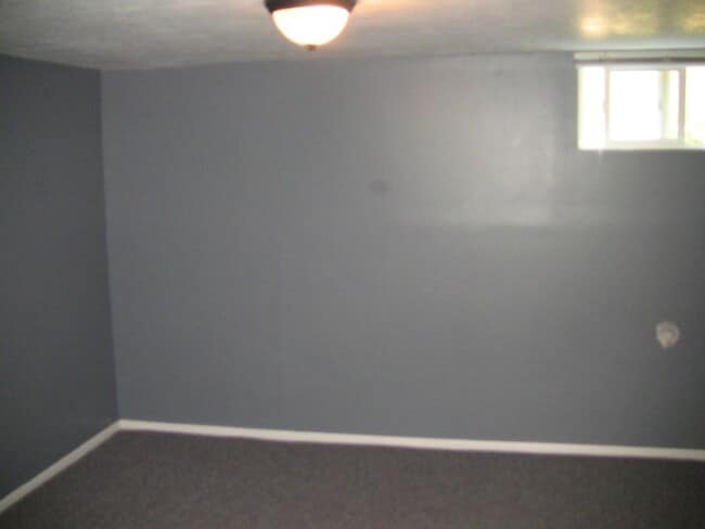 Building Photo - 642 Browning Ave