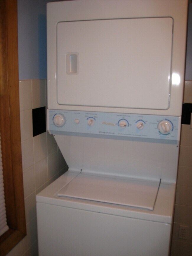Washer Dryer in Bath room - 21 Cherry St