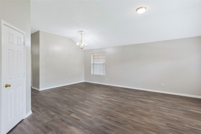 Building Photo - 6842 Moss Boulder Dr