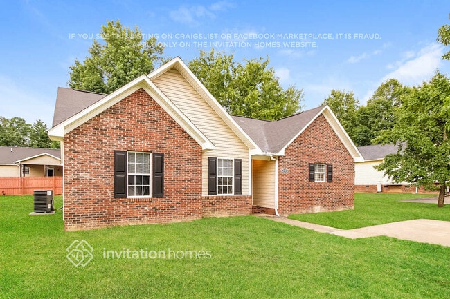 Building Photo - 2038 Samantha Dr