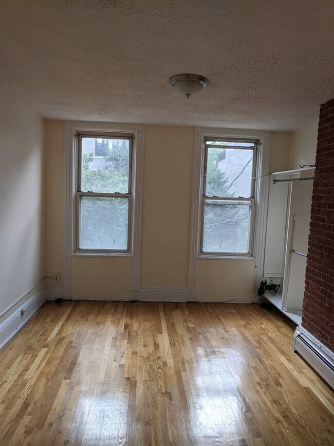 Foto del edificio - 711 Adams St