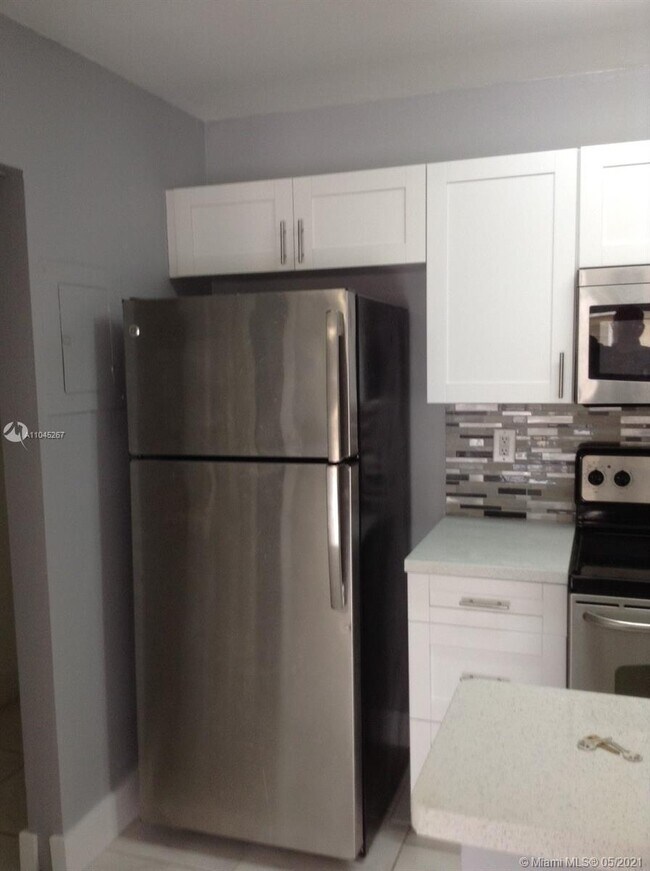 Foto del edificio - 4540 NW 79th Ave