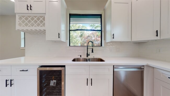 Foto del edificio - 806 E 39th St