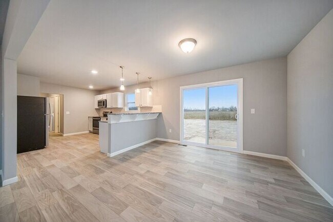 Foto del edificio - 2142 Farm Valley Rd