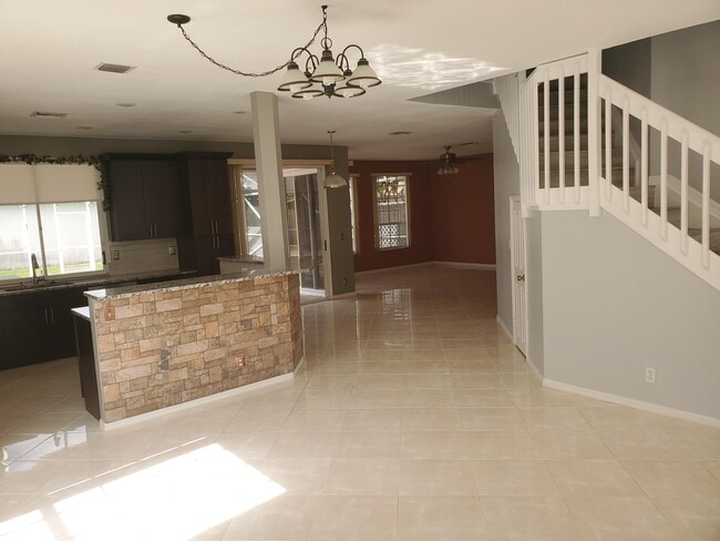 Building Photo - 1039 Aviary Rd