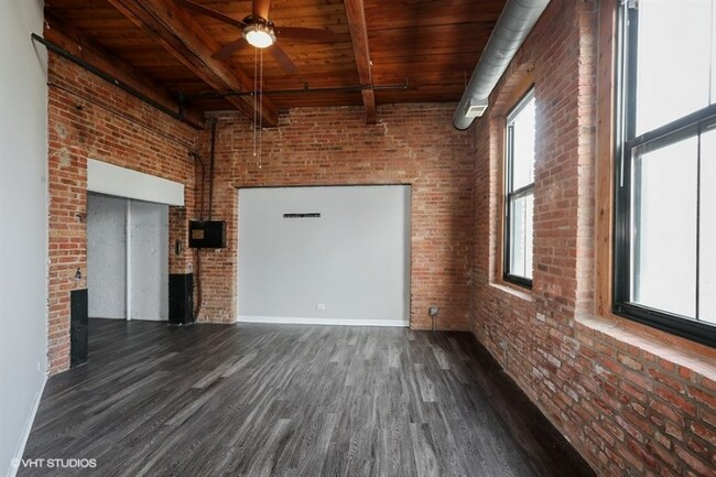 Building Photo - 1455 S State St