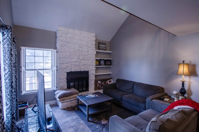 Foto del edificio - 272 Cobblestone Dr