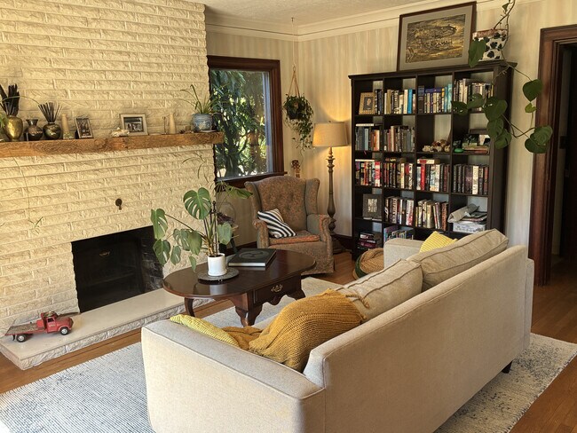 Foto del edificio - 834 SE 72nd Ave