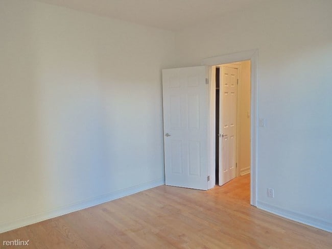 Building Photo - 919 Park Pl