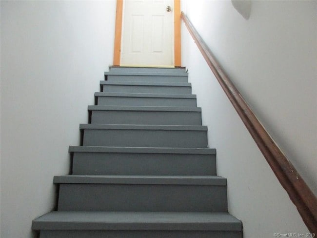 Building Photo - 220 New Litchfield St