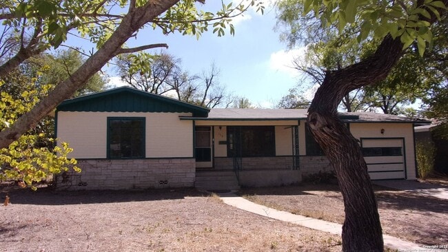 Building Photo - 110 Danville