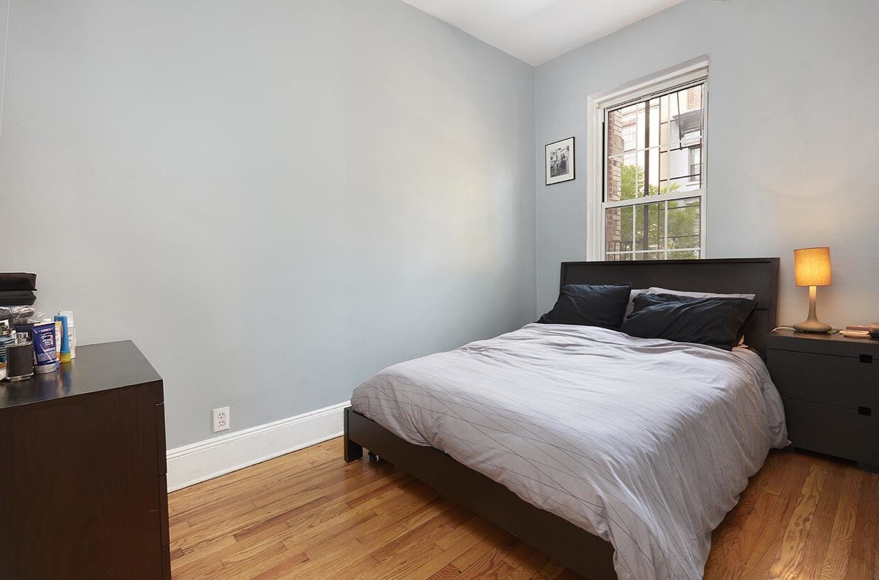 Building Photo - 336 East 19th Street
