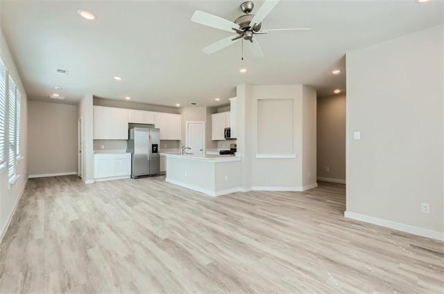 Foto del edificio - 1325 Creekbank Dr