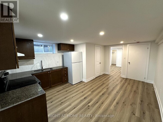Building Photo - 4497 Solina Rd