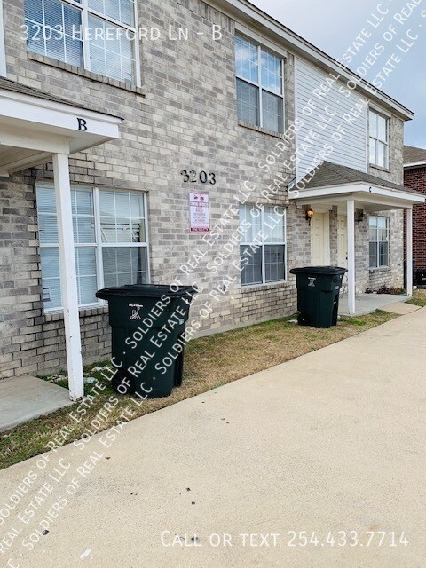 Foto principal - 3203 Hereford Ln