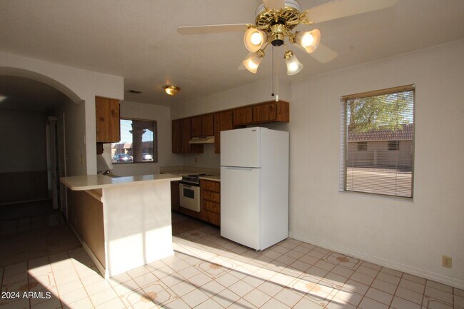 Foto del edificio - 502 W Yukon Dr