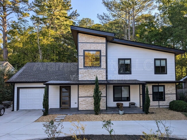 Photo - 344 W Wieuca Rd NE House