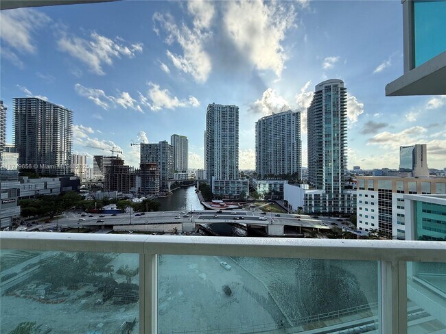Foto del edificio - 31 SE 5th St