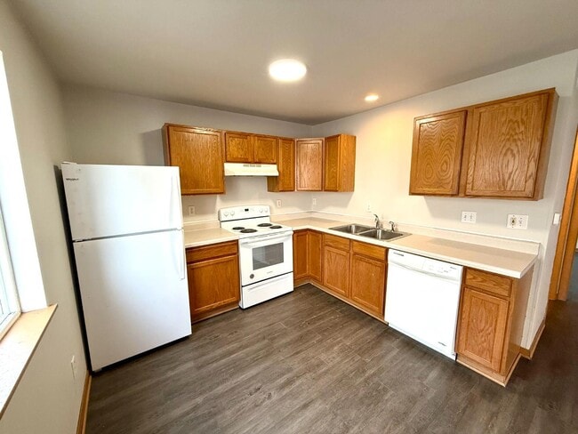 Building Photo - 4524 Twain Cir