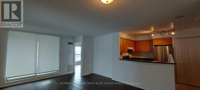 Building Photo - 7-1107 Lorraine Dr