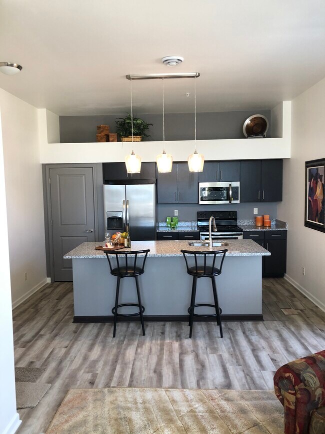 Kitchen - 1106 Ridge Creek Cir