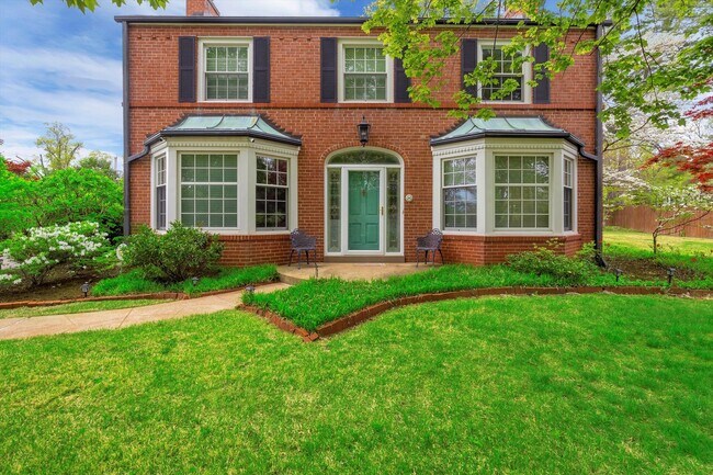 Building Photo - 15 Brazillian Ct