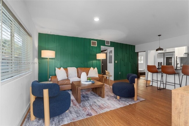 Foto del edificio - 1428 NE 153rd Terrace