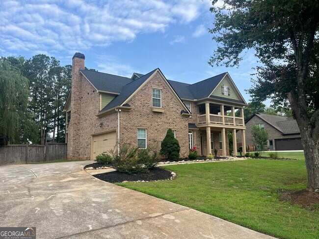 Foto del edificio - 104 Fisher Mill Dr