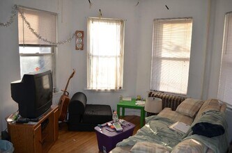 Building Photo - 10 Parker Hill Ave