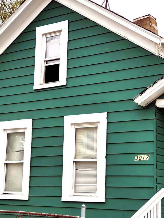 Foto del edificio - 3017 Nursery Ave