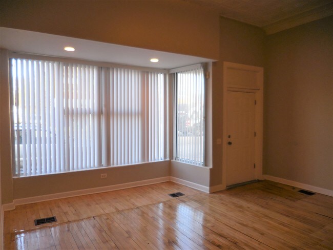Foto del edificio - 3449 W North Ave