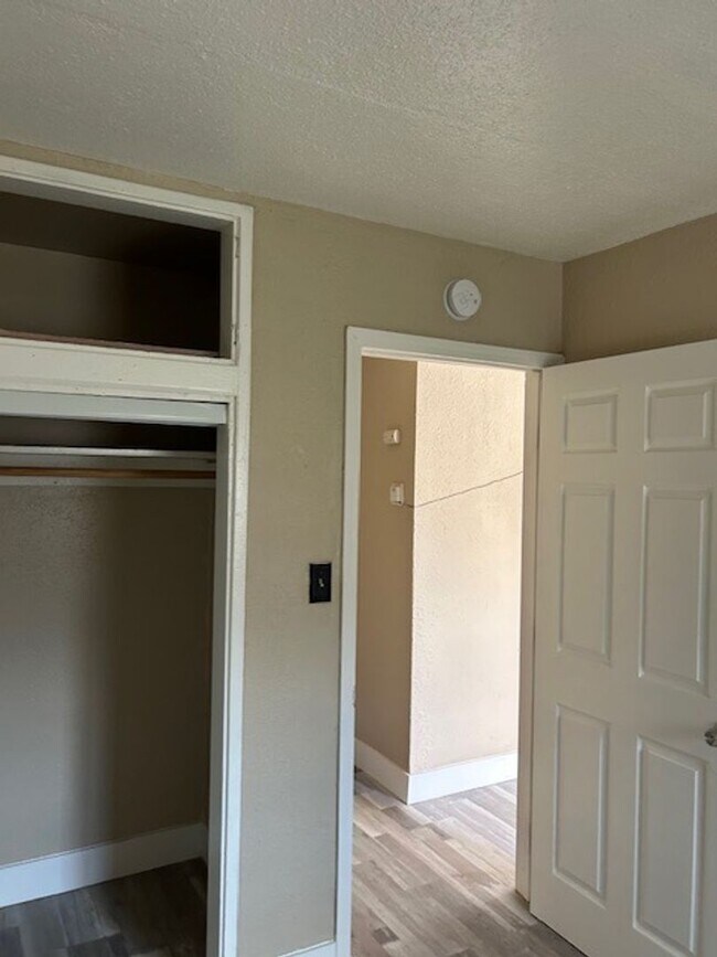 Foto del edificio - 1171-1173 ALAMOS AVE