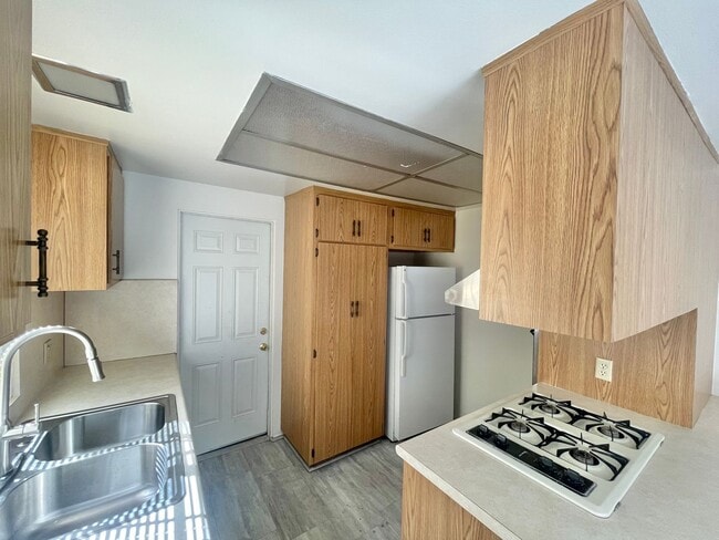 Foto del edificio - Spacious 3 Bed 2 Bath House w/ Central A/C...