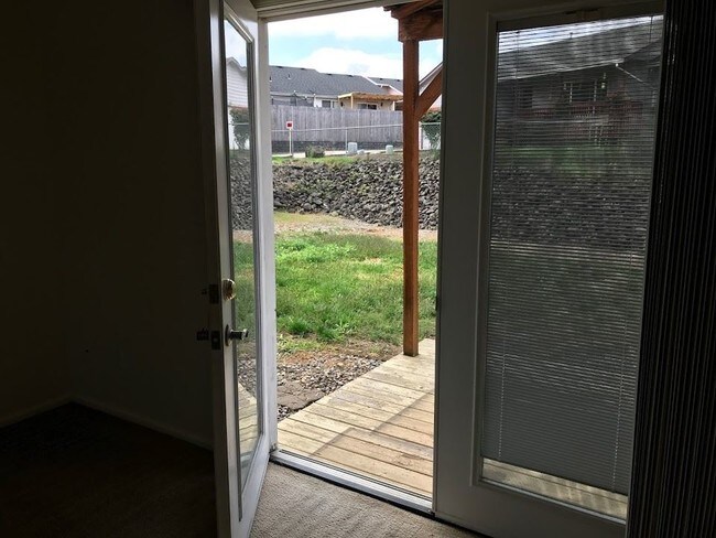 Foto del edificio - 3 br, 3 bath House - 130 SE Lebleu Ln